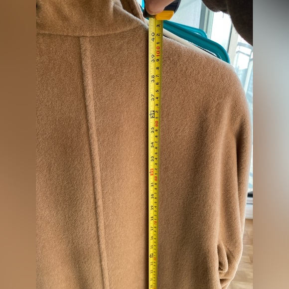NEVER WORN: MaxMara Icon 101801 Coat 100% Virgin Wool (Orig $5K) - Picture 11 of 14
